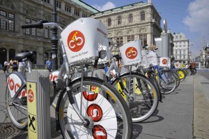 Citybike-Station vor Wiener Oper