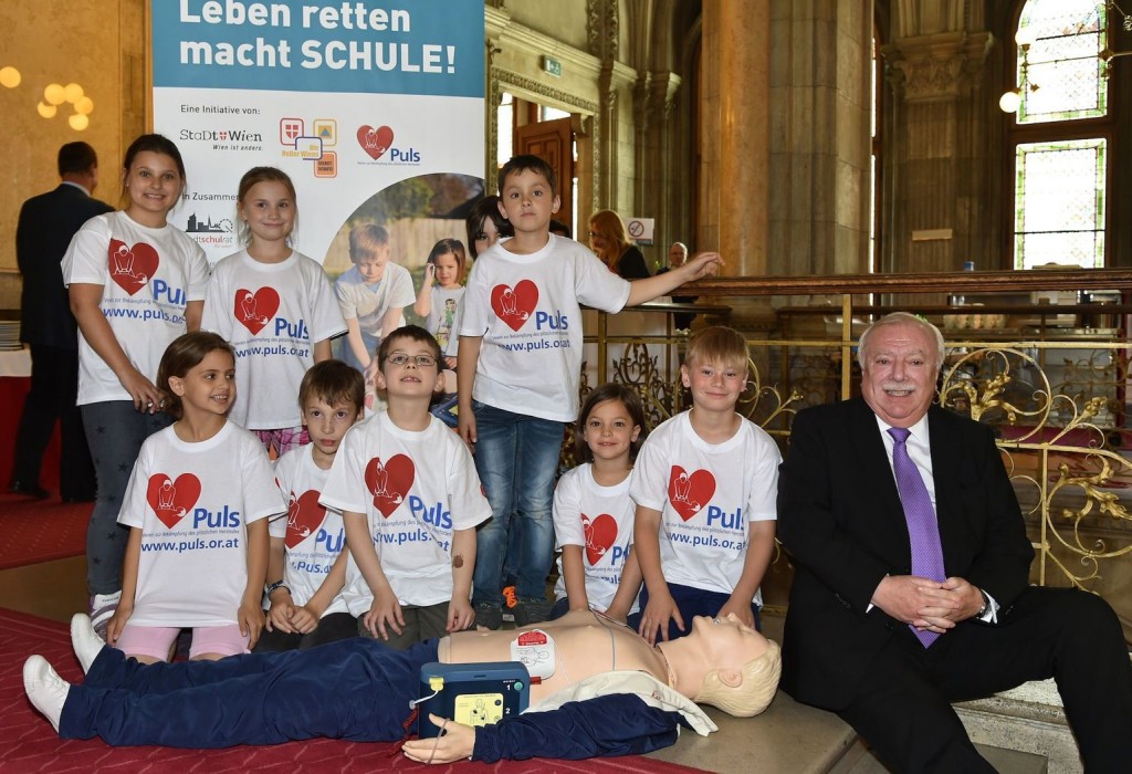 "Leben retten macht Schule" - Wiener Volksschulkinder werden zu ausgebildeten Lebensrettern!