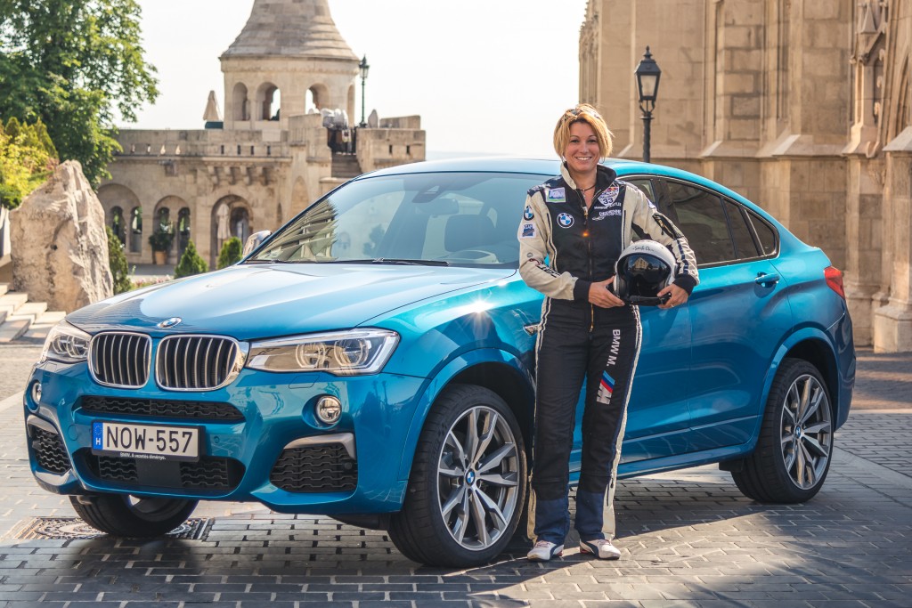 Mélanie Astles ötszörös francia műrepülőbajnok Magyarországon is BMW-vel jár