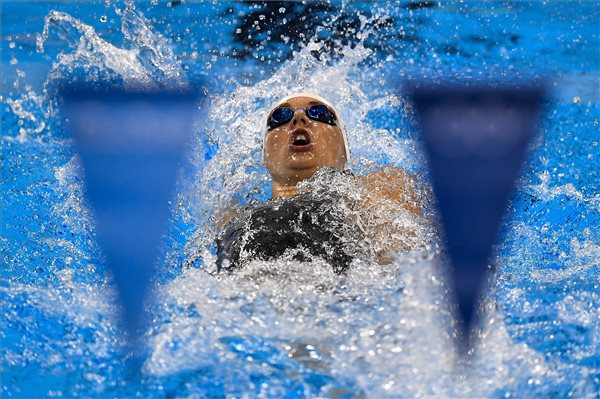 Hosszú Katinka a női 200 méteres hátúszás elődöntőjében a riói nyári olimpián a Rio de Janeiró-i Olimpiai Uszodában 2016. augusztus 11-én. A magyar úszónő a legjobb idővel jutott a fináléba. MTI Fotó: Czeglédi Zsolt