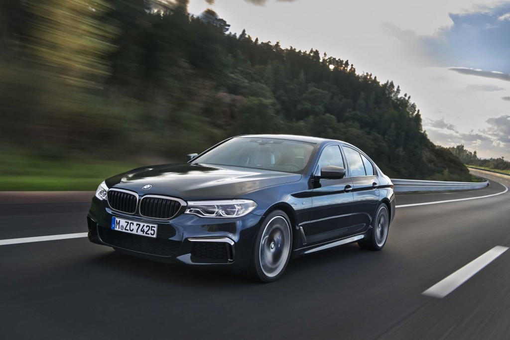 p90244793-the-new-bmw-m550i-xdrive-12-2016-2250px