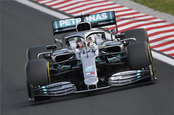  Lewis Hamilton, a Mercedes brit versenyzője a Forma-1-es Magyar Nagydíjon a mogyoródi Hungaroringen 2019. augusztus 4-én. MTI/Czeglédi Zsolt